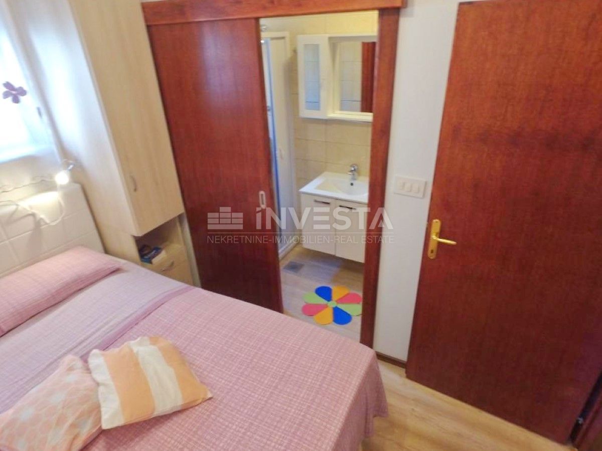 Fažana, Valbandon, apartmajska hiša s 6 apartmaji, 600 m od morja