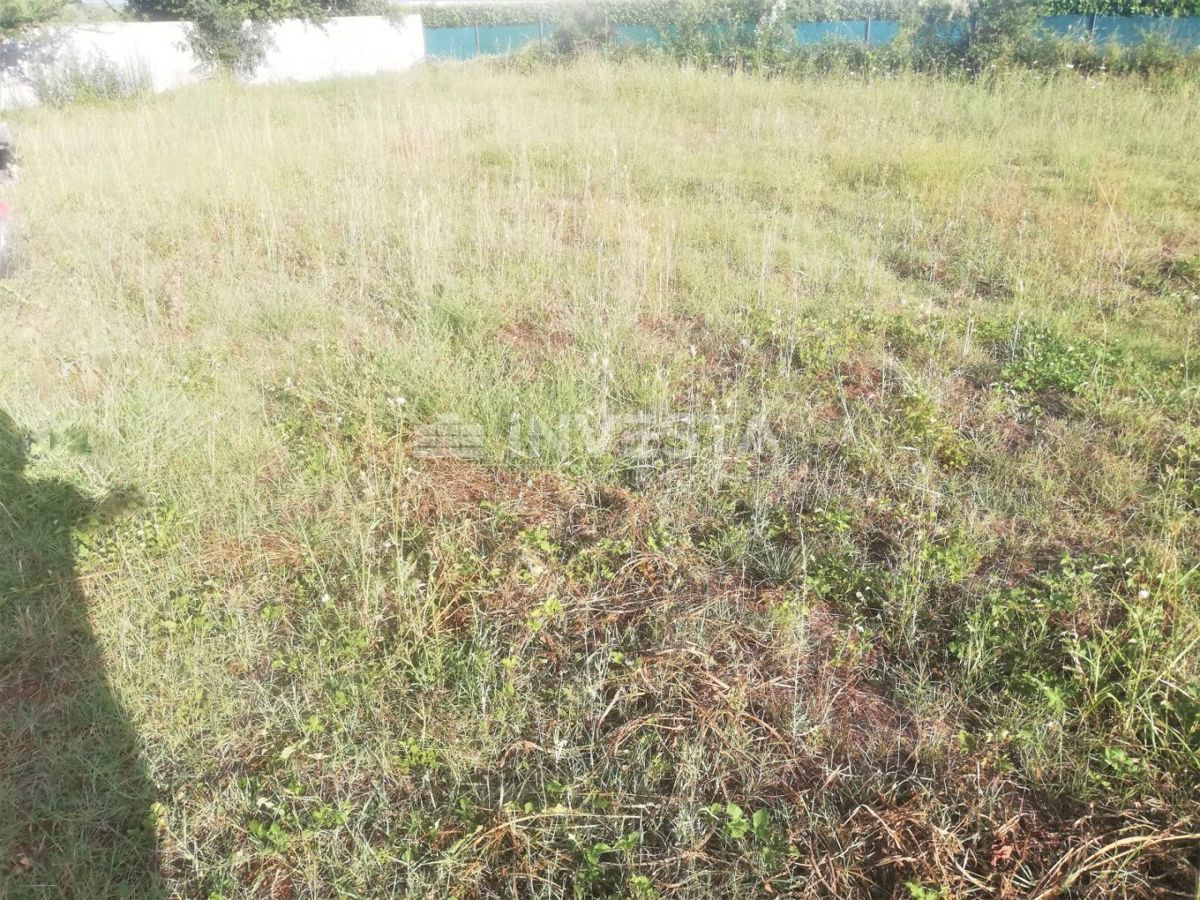 Fažana, atraktivno gradbeno zemljišče 804 m²
