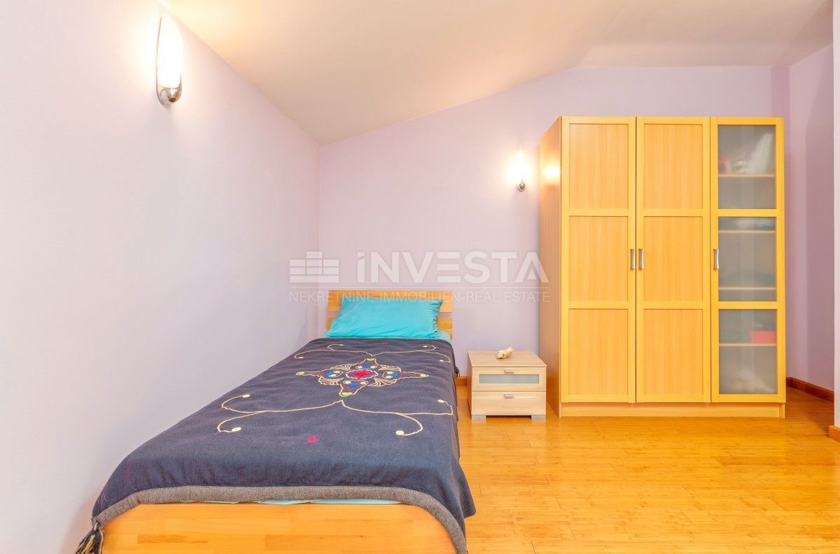 Luksuzna družinska hiša s pisarniškimi prostori - center Pulja