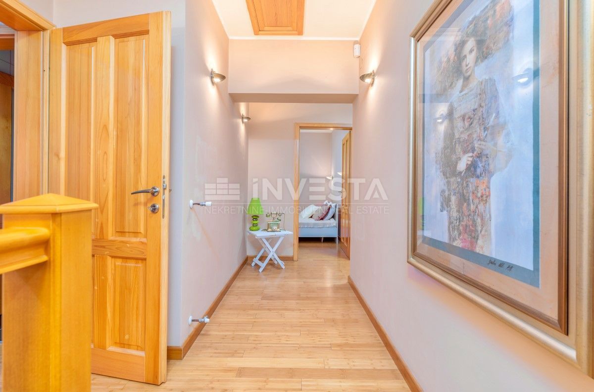 Luksuzna družinska hiša s pisarniškimi prostori - center Pulja