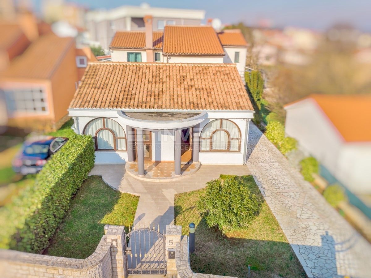 Luksuzna družinska hiša s pisarniškimi prostori - center Pulja