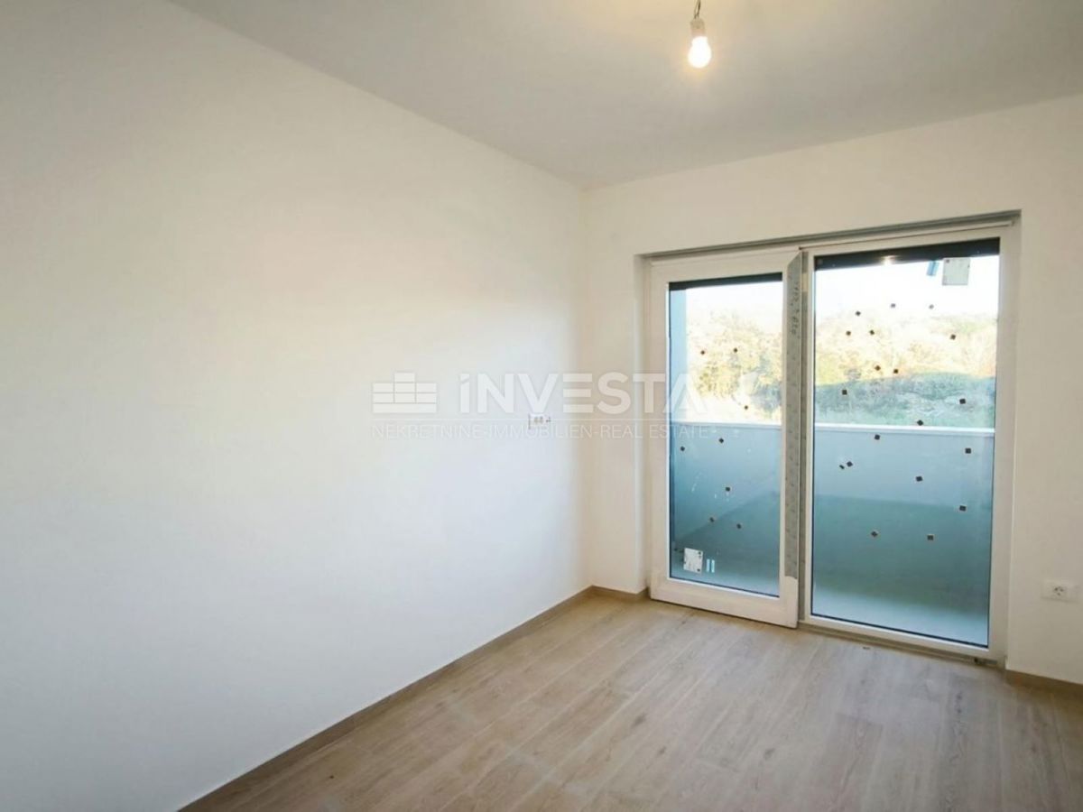 Pula, Veli Vrh, prostoren penthouse v novogradnji