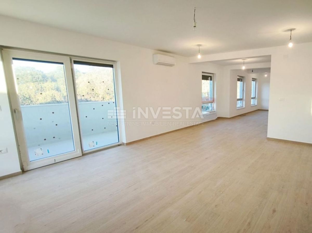Pula, Veli Vrh, prostoren penthouse v novogradnji