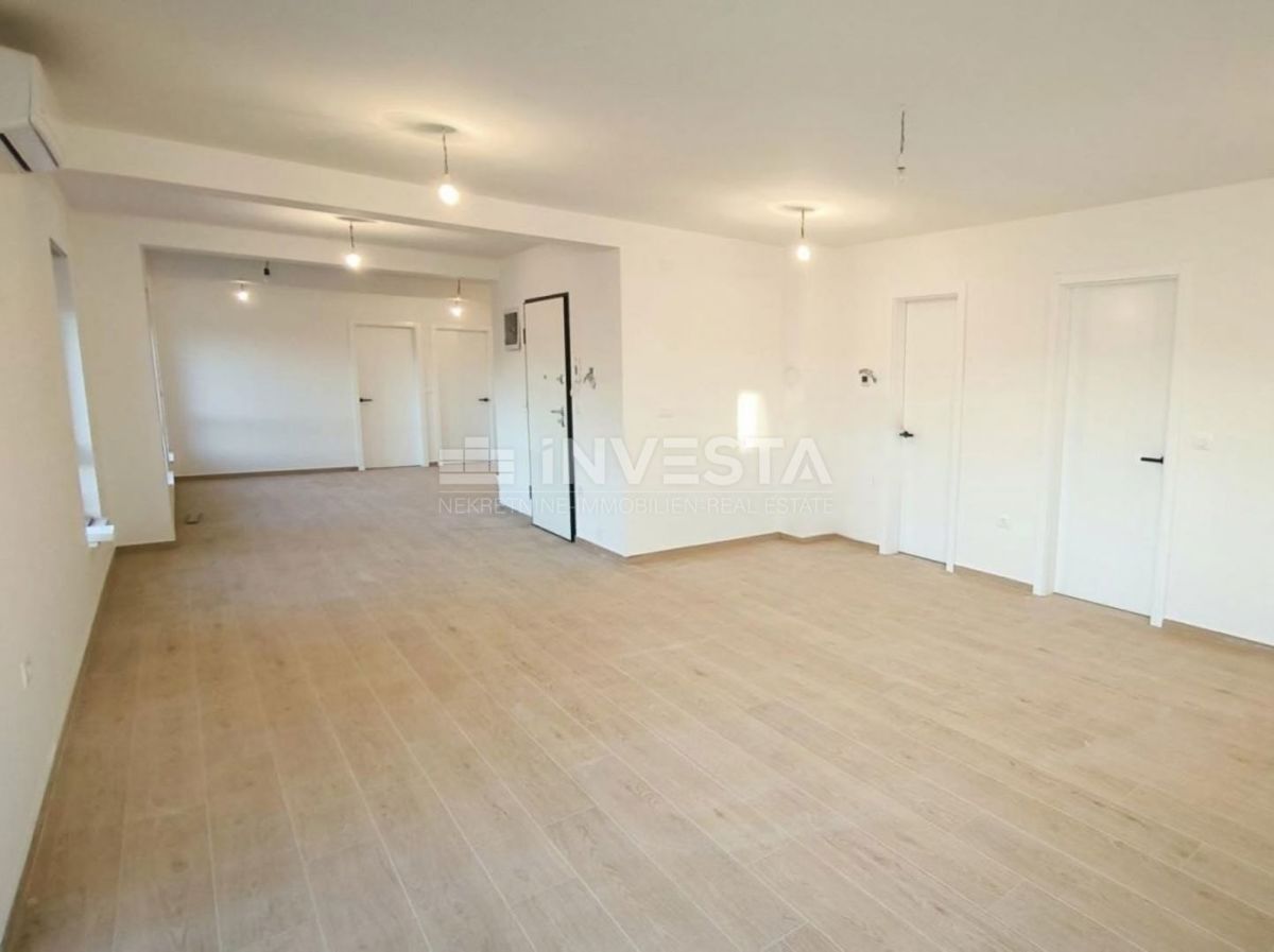 Pula, Veli Vrh, prostoren penthouse v novogradnji