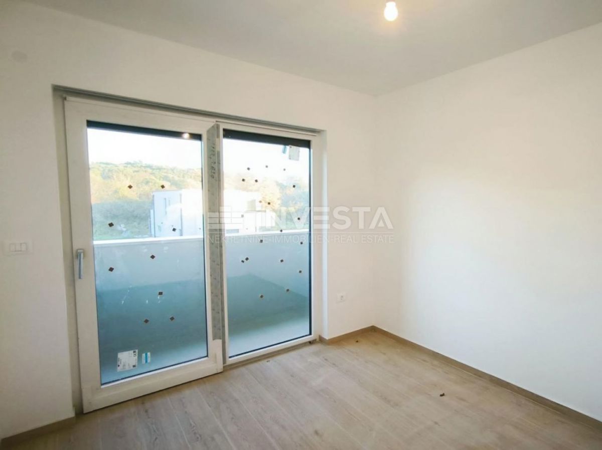Pula, Veli Vrh, prostoren penthouse v novogradnji