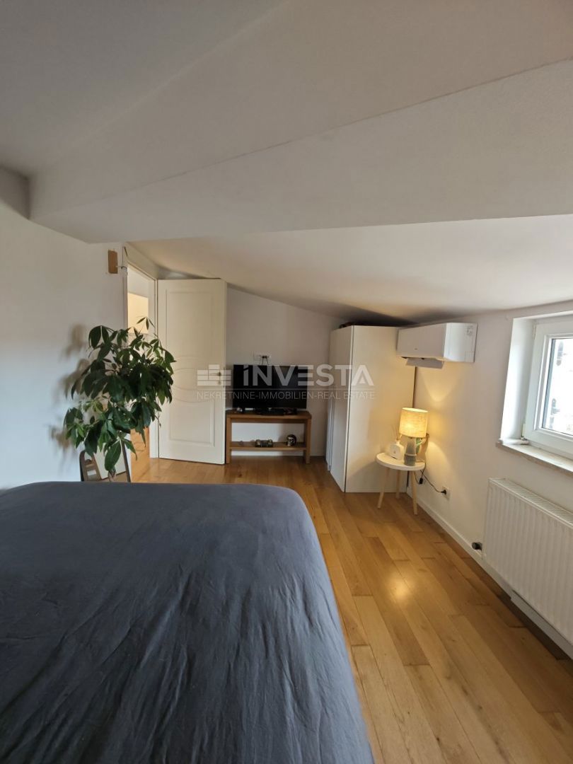  Medulin, Volme dvonadstropni dvosobni apartma 108 m², 500 m od plaže.