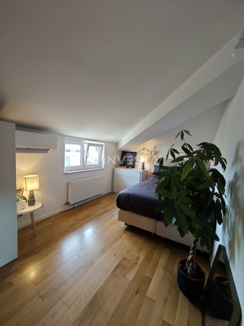  Medulin, Volme dvonadstropni dvosobni apartma 108 m², 500 m od plaže.