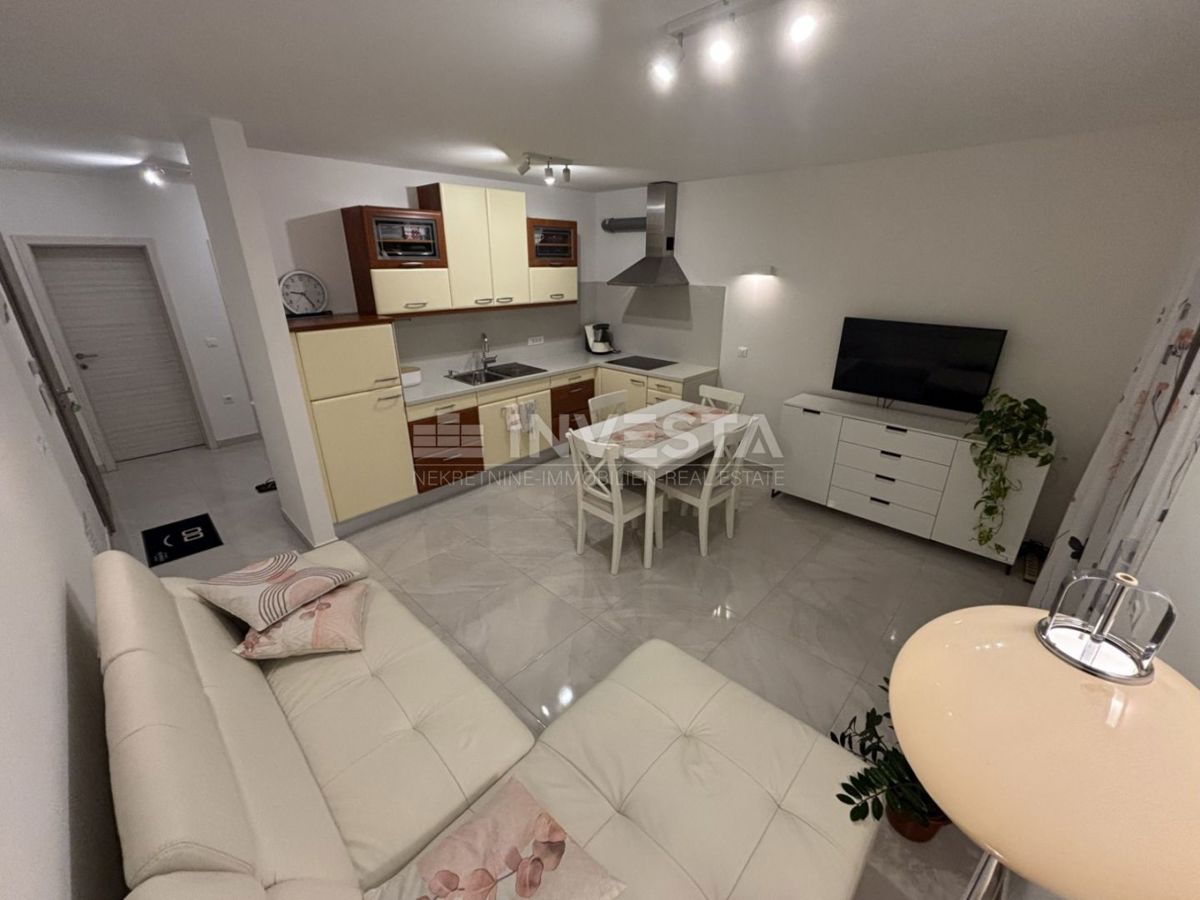 Stanovanje Peroj, Vodnjan, 64m2
