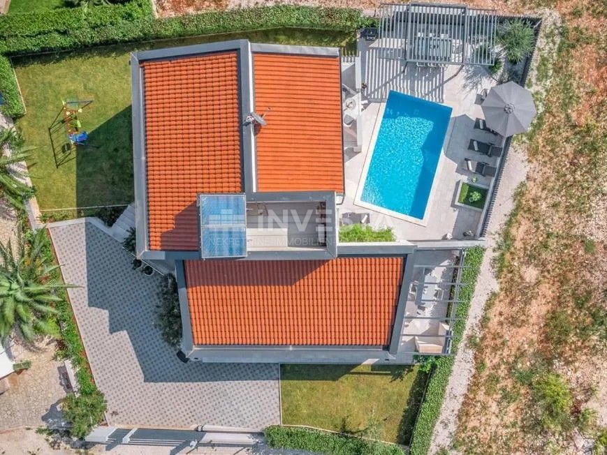Hiša Medulin, 250m2