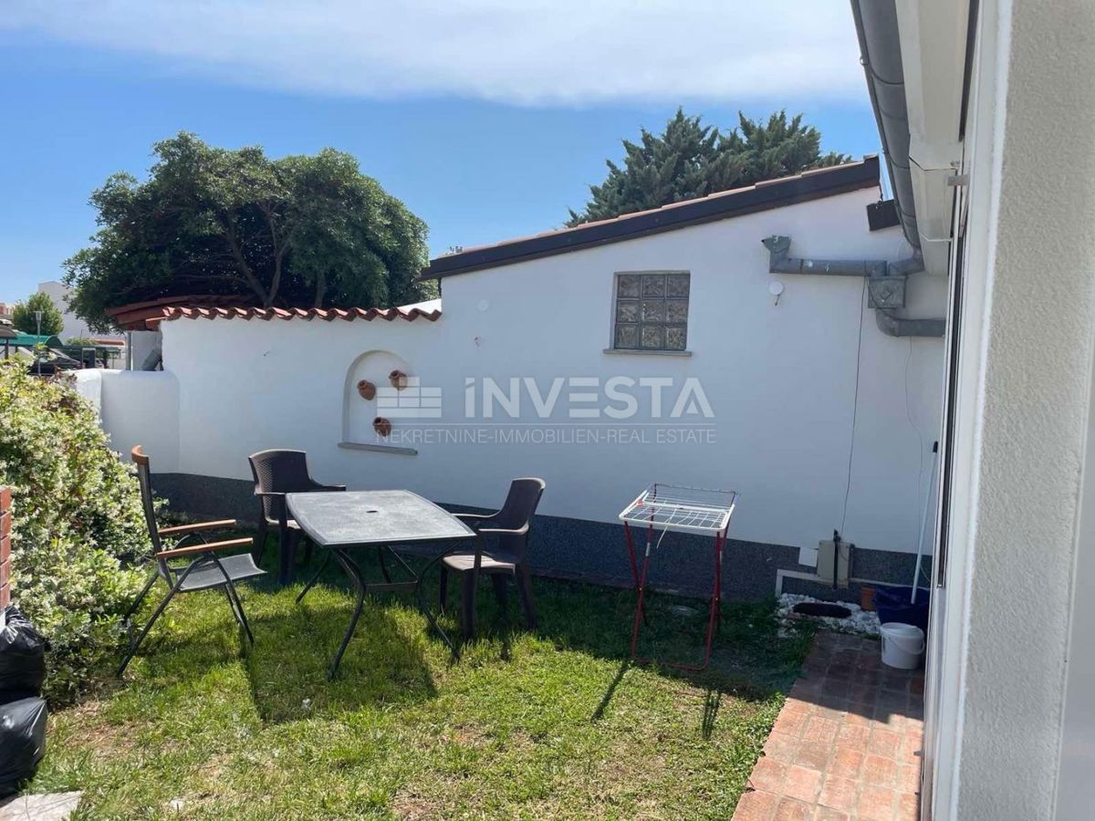 Barbariga, pritlična hiša s parkiriščem, površina 90m²