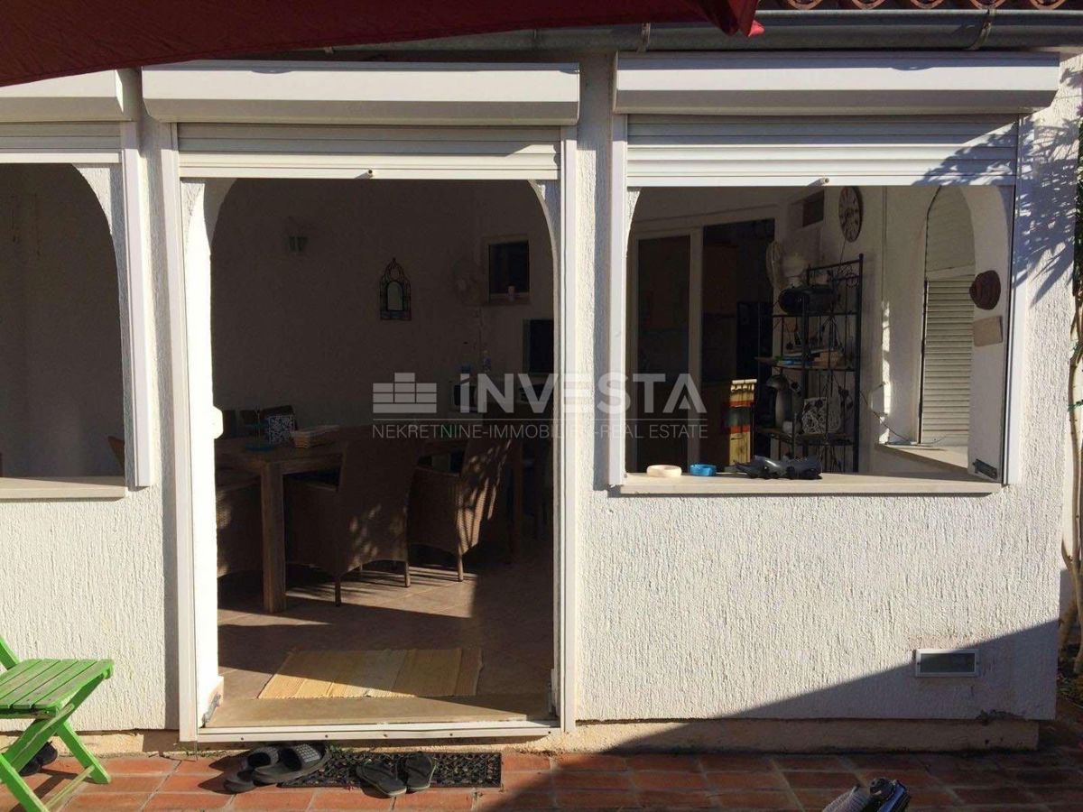 Barbariga, pritlična hiša s parkiriščem, površina 90m²