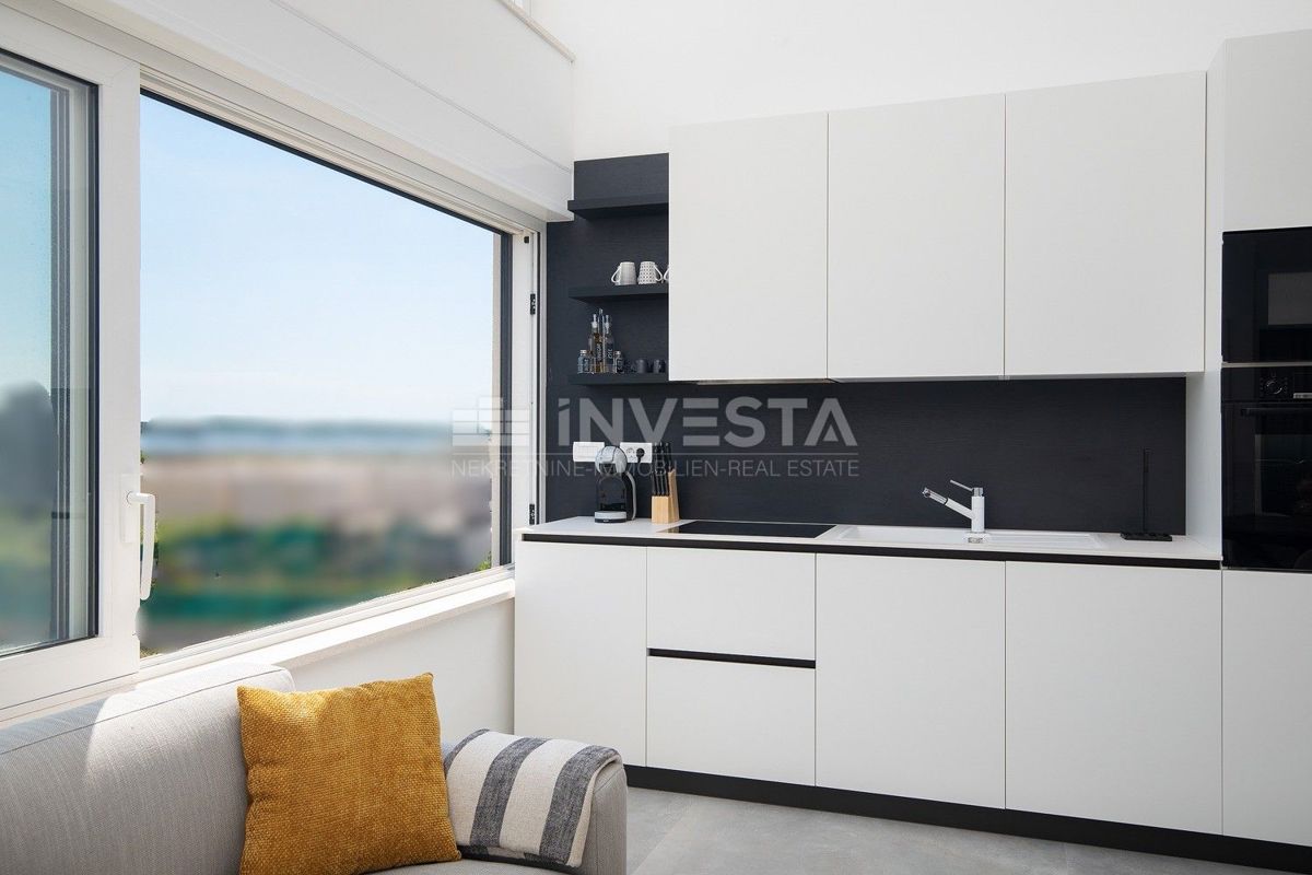 Fažana, Prostoren Penthouse z Razgledom na Morje