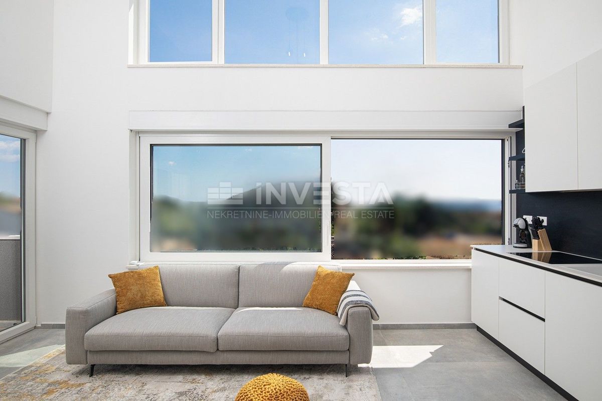 Fažana, Prostoren Penthouse z Razgledom na Morje