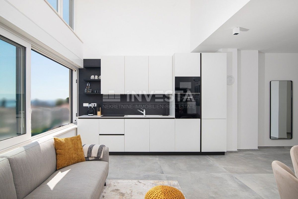 Fažana, Prostoren Penthouse z Razgledom na Morje