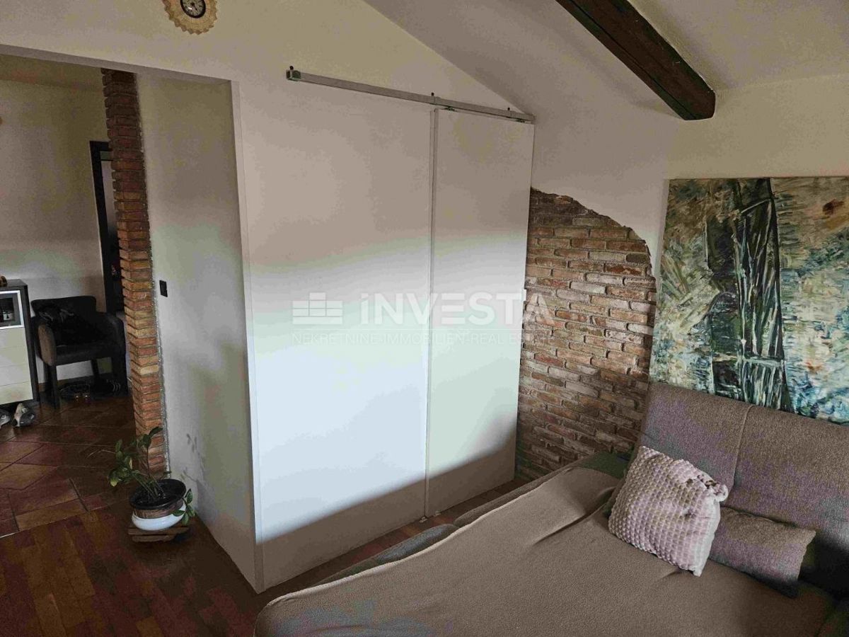 Prostorno stanovanje s panoramskim razgledom na morje