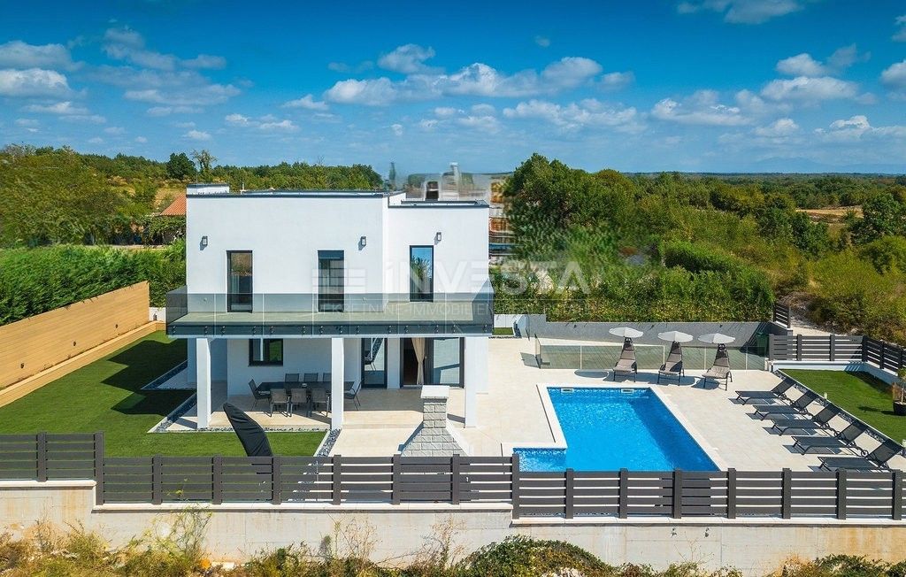 Hiša Vodnjan, 150m2