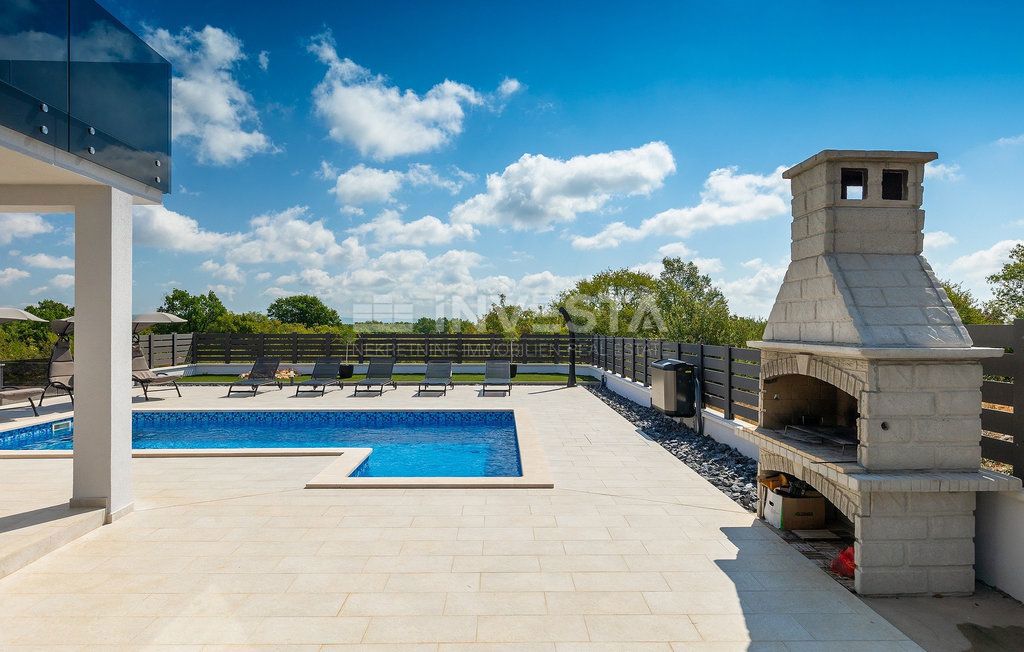 Hiša Vodnjan, 150m2