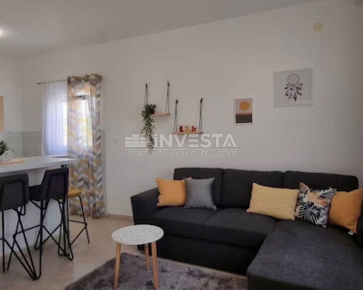 Barban, okolica, hiša z dvema stanovanjema, bazen