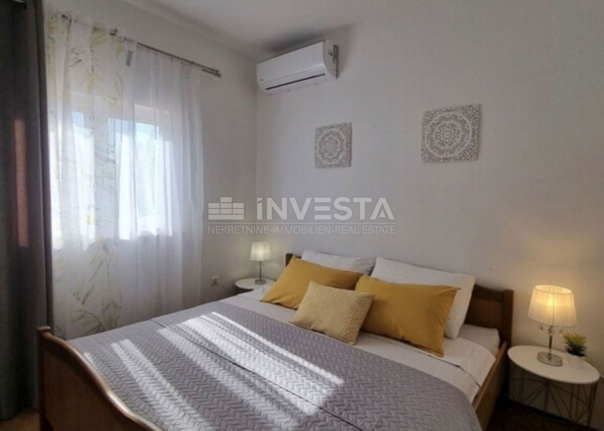 Barban, okolica, hiša z dvema stanovanjema, bazen