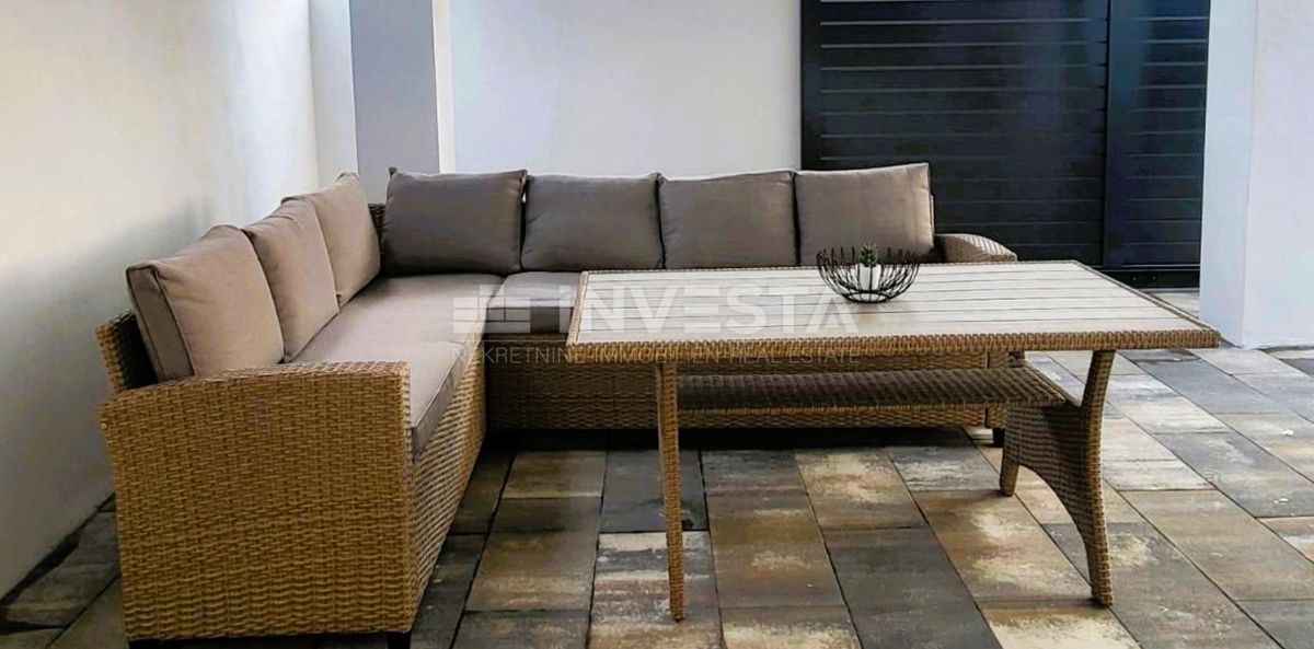 Pulj, Busoler, stanovanje v pritličju 41 m² z nadkrito teraso