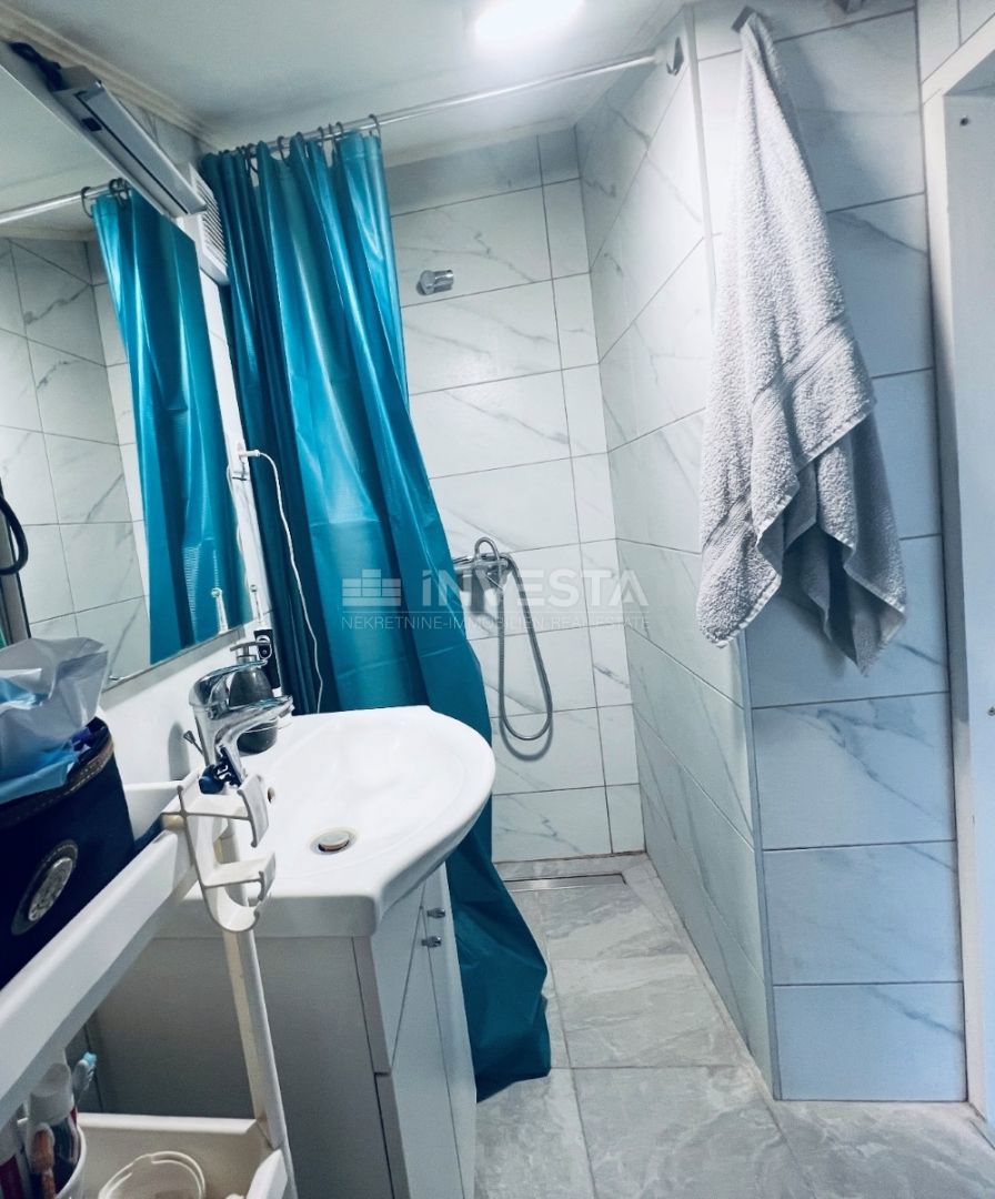 Pula, prenovljen stan nad Areno v 2. nadstropju, 48 m²