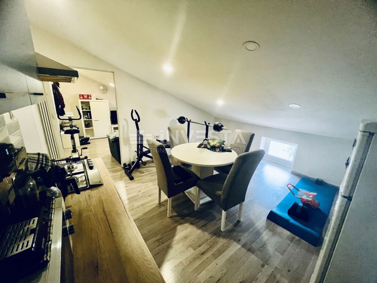 Pula, prenovljen stan nad Areno v 2. nadstropju, 48 m²