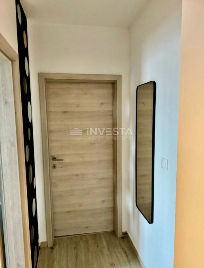 Medulin, Luksuzno Stanovanje 62m2 v 2. Nadstropju Nove Gradnje, Parkiranje