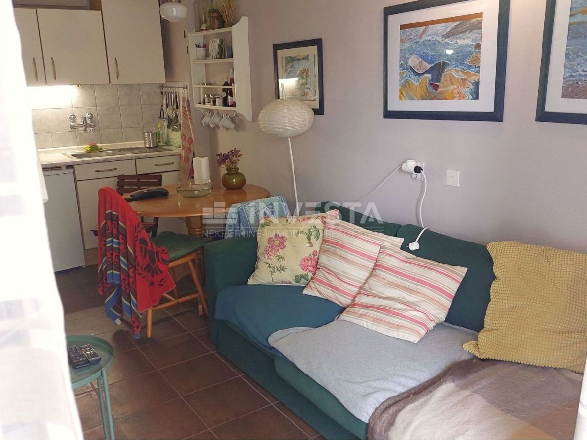 Červar-Porat, dvoetažni apartma 47 m2, 2 ss, 150 m od morja