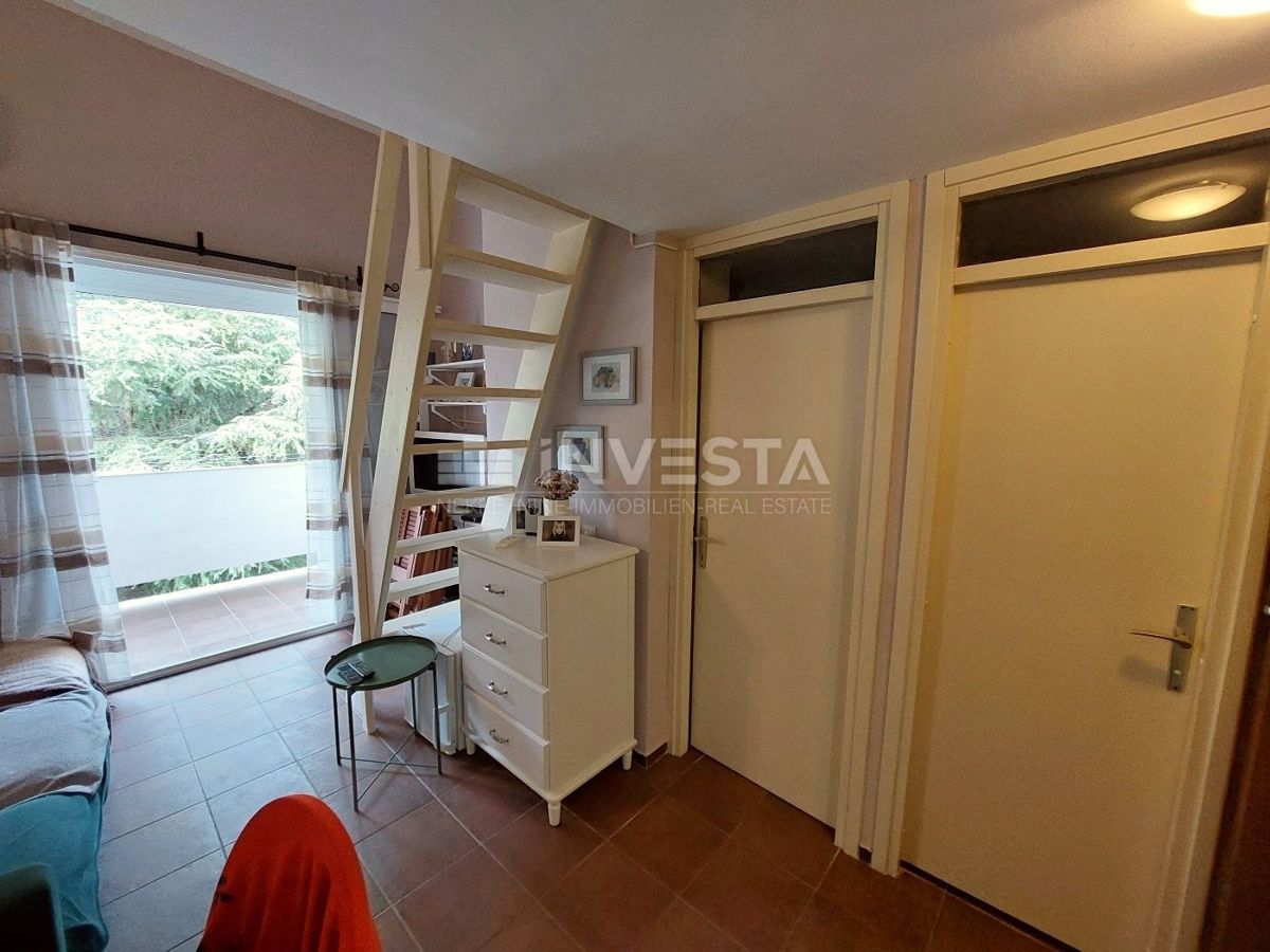 Červar-Porat, dvoetažni apartma 47 m2, 2 ss, 150 m od morja