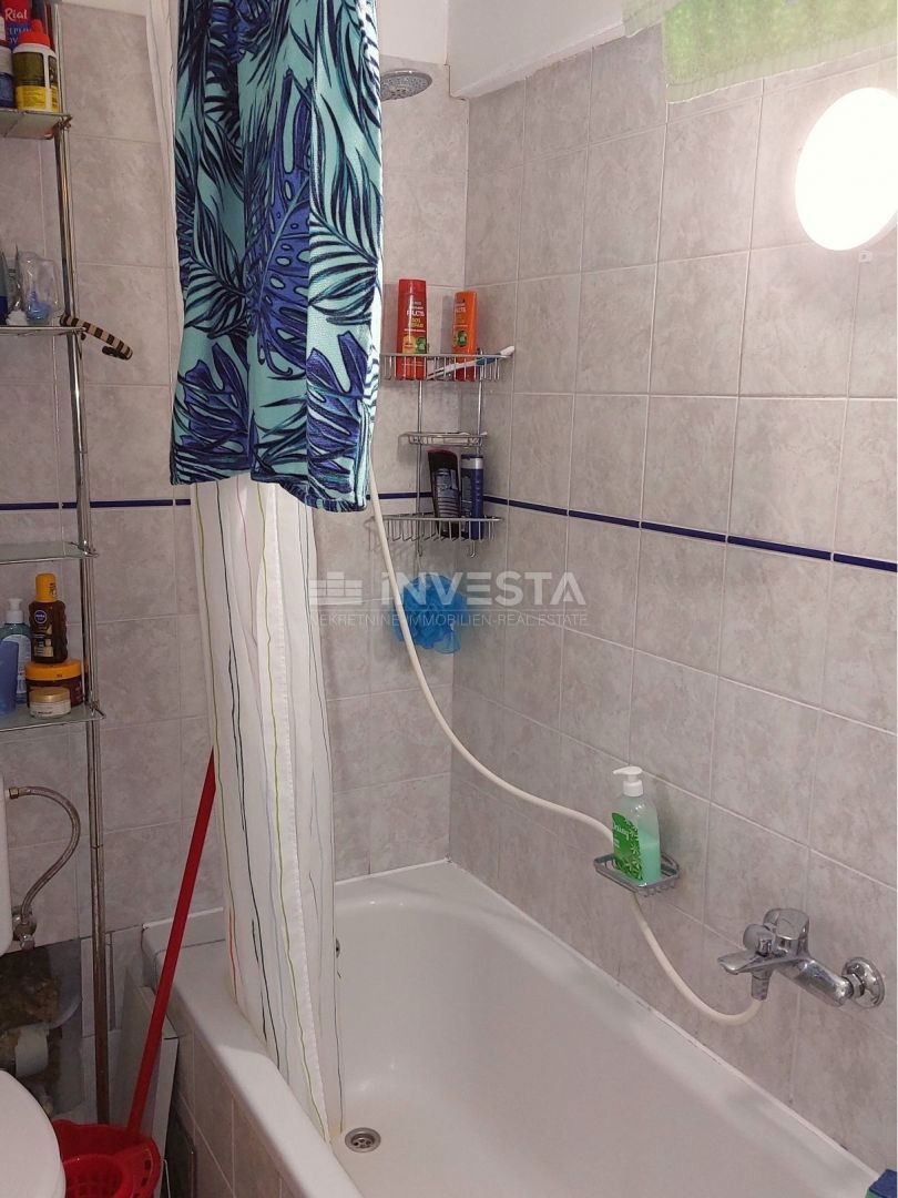Červar-Porat, dvoetažni apartma 47 m2, 2 ss, 150 m od morja