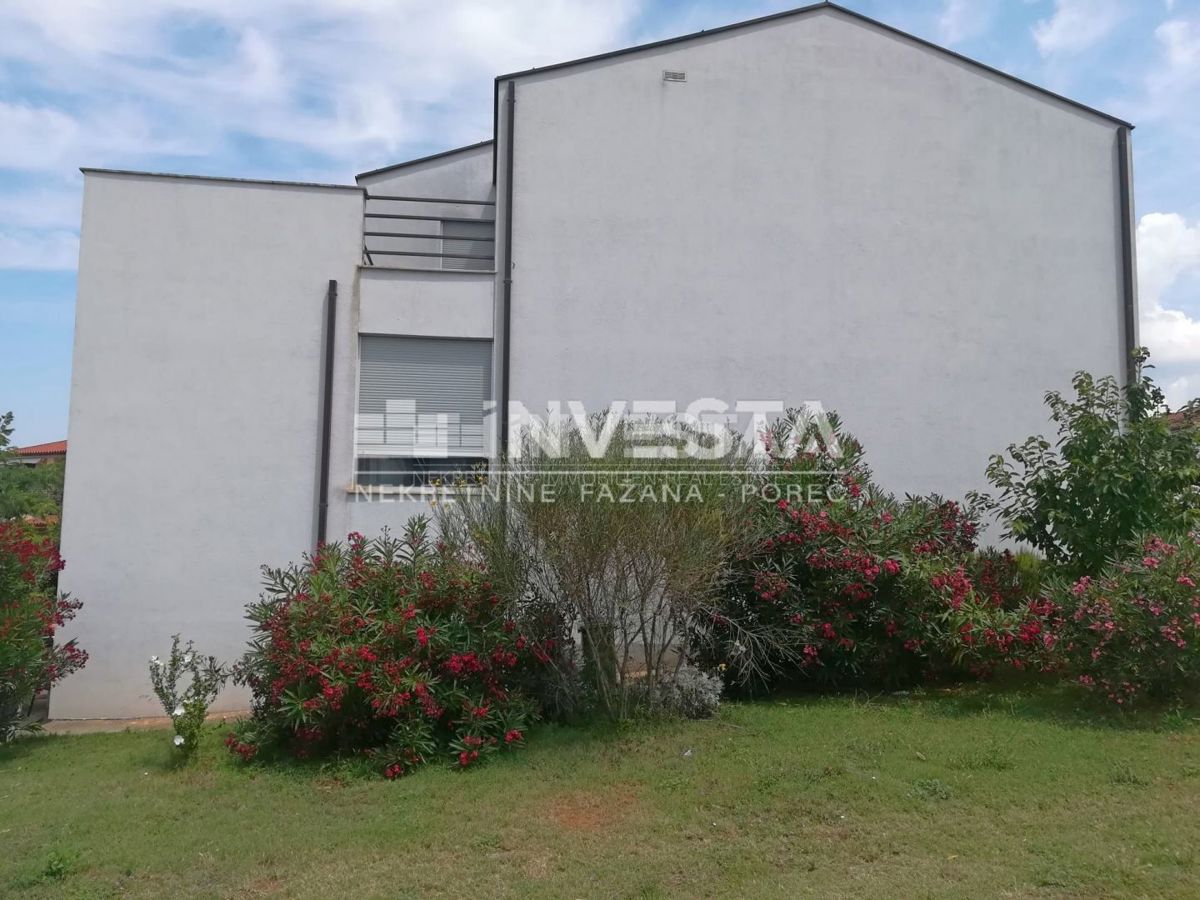 Pula, Štinjan, hiša s 3 stanovanjskimi enotami in pogledom na Brione