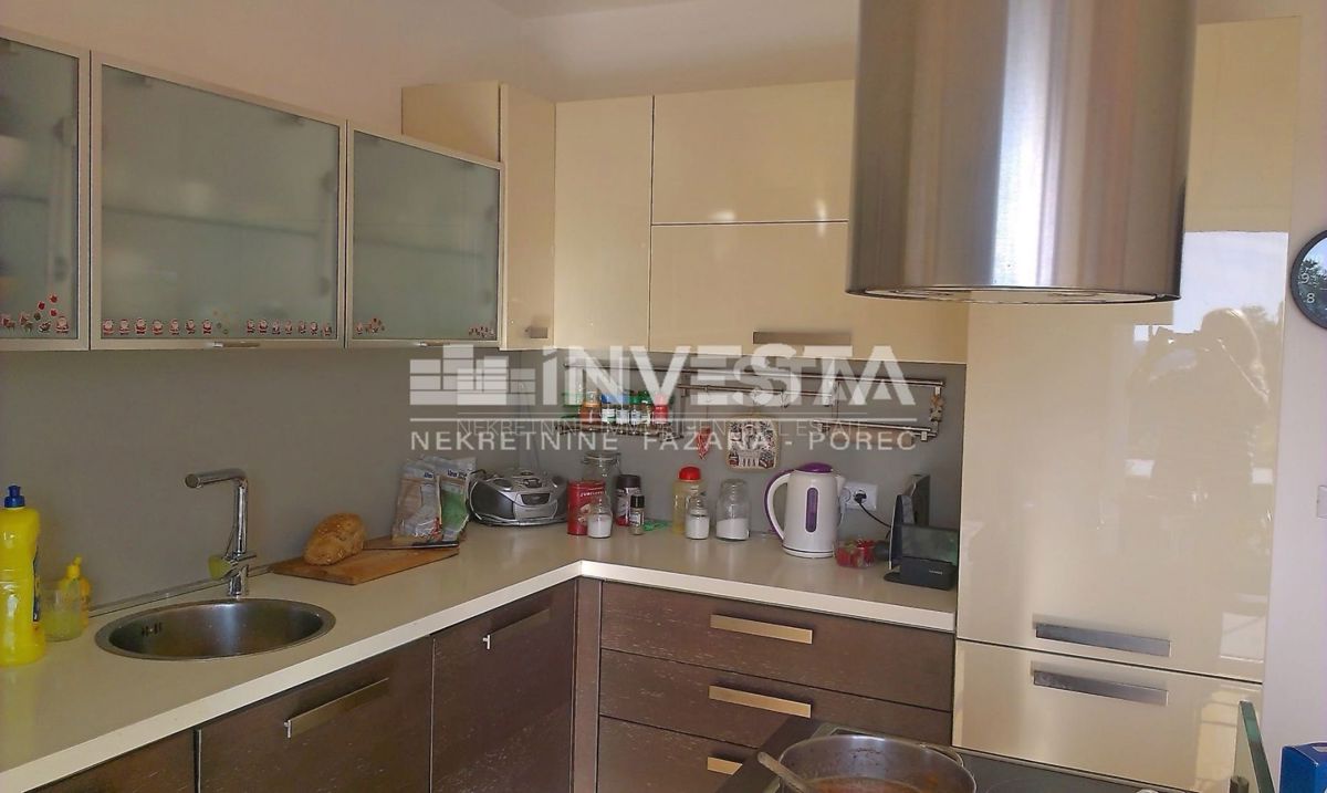 Pula, Štinjan, hiša s 3 stanovanjskimi enotami in pogledom na Brione