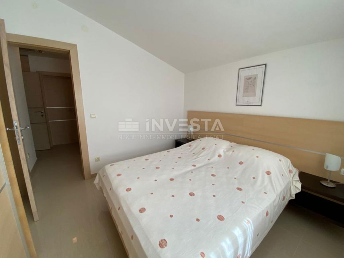 Pula, Pješčana uvala, penthouse 152 m2, 200 m od morja