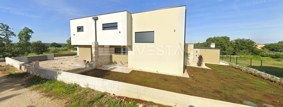 Okolica Svetvinčenta, Moderna vila z bazenom, novogradnja