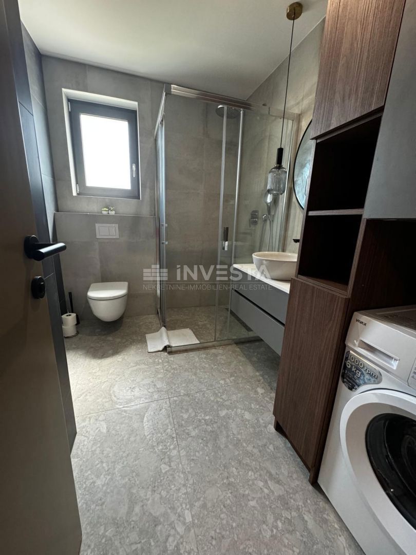 Okolica Poreča, stanovanje v 1. nadstropju novogradnje, 96 m2, pogled na morje