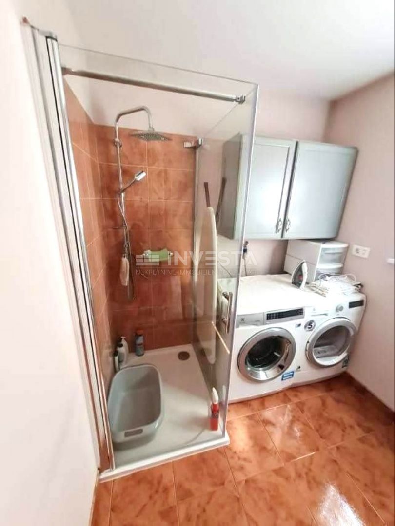 Marčana, popolnoma opremljena enonadstropna hiša.