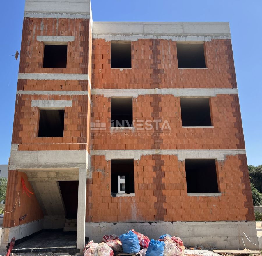 Novogradnja, stan v pritličju