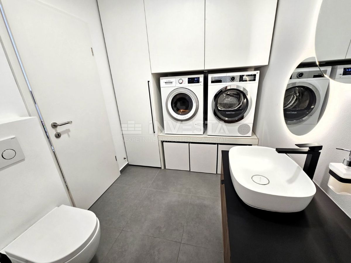 Luksuzno opremljen apartma v Umagu