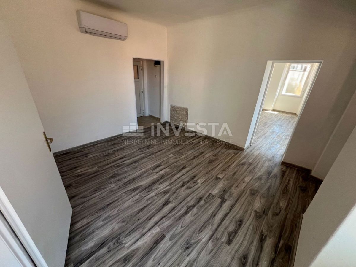 Pulj, Center Stanovanje s površino 69,55 m², 3. nadstropje