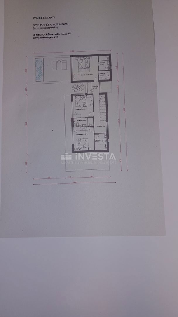 Razkošna moderna vila z ogrevanim bazenom