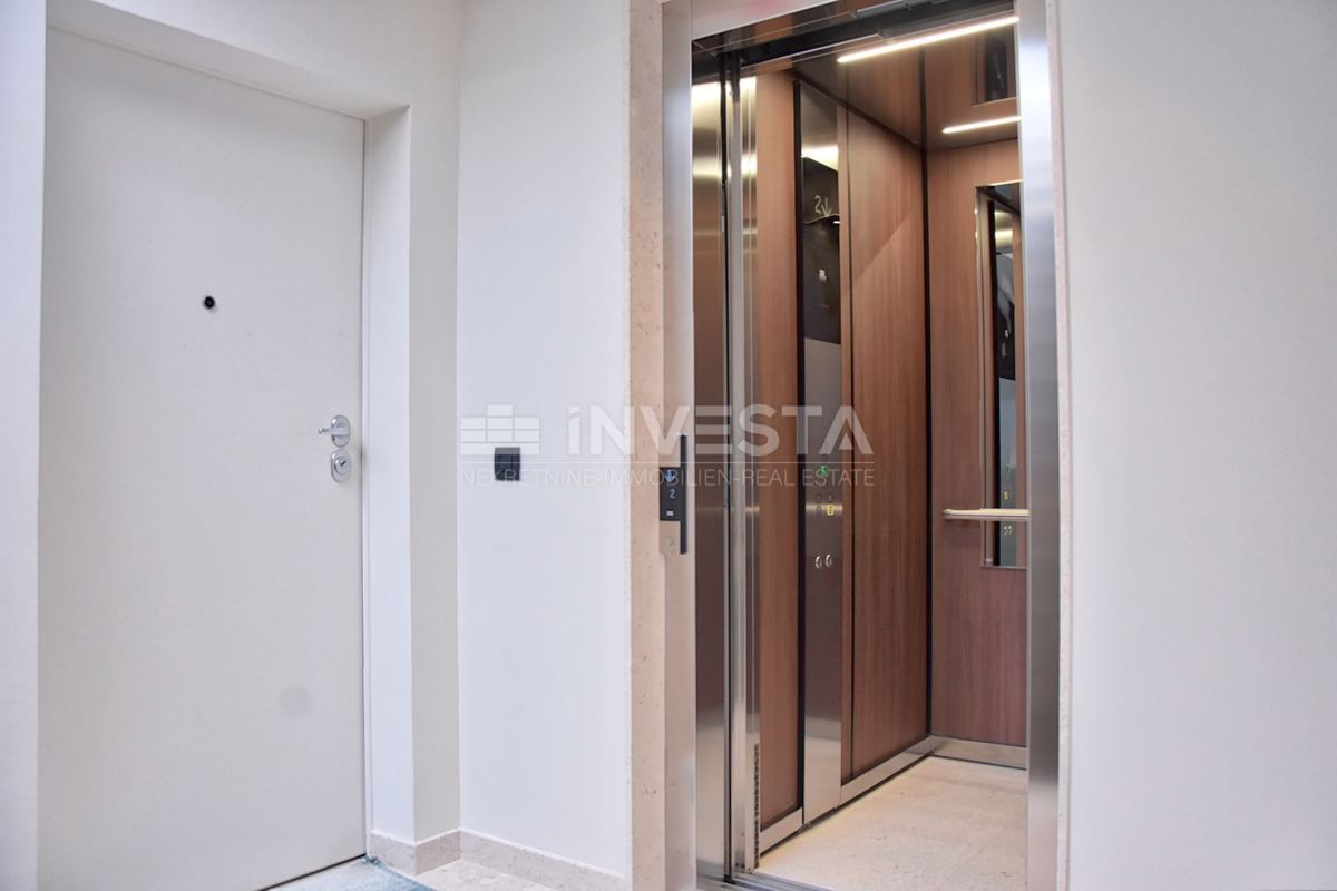 Penthouse stanovanja v središču Poreča