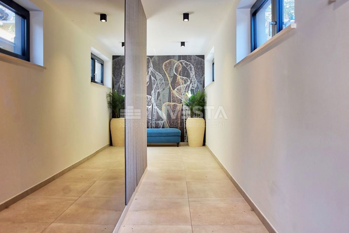 Penthouse stanovanja v središču Poreča
