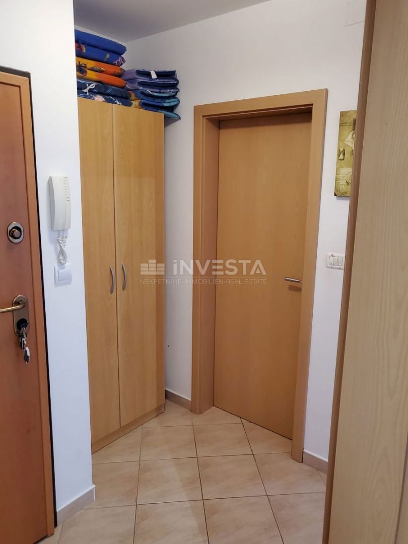 Fažana, enosobno stanovanje s parkirnim mestom in teraso