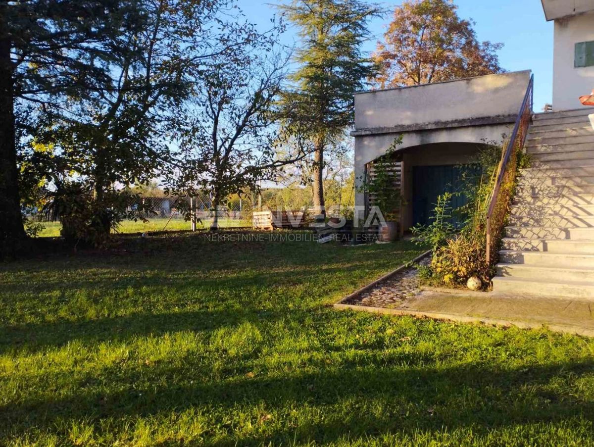 Poreč, Samostojna hiša na mirni lokaciji