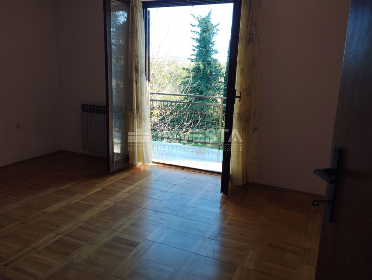 Poreč, Samostojna hiša na mirni lokaciji