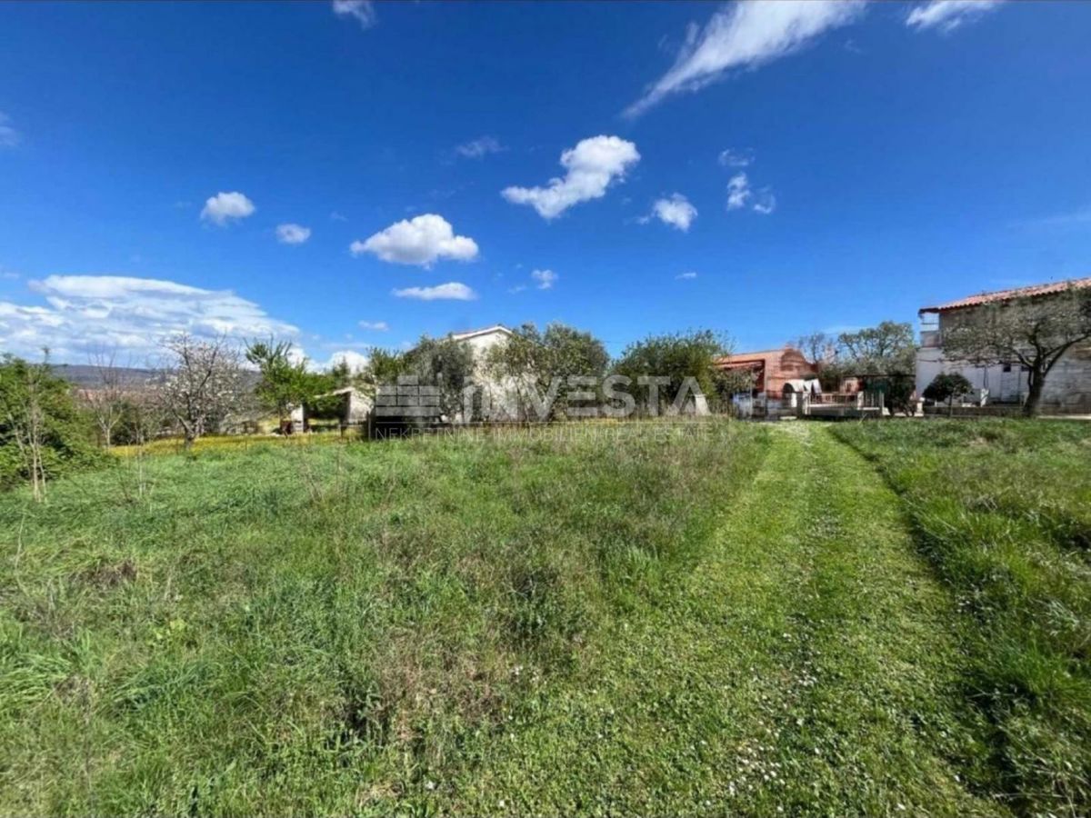 Zemljišče Rakalj, Marčana, 880m2