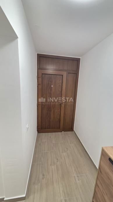 Popolnoma prenovljeno stanovanje v Červar Poratu