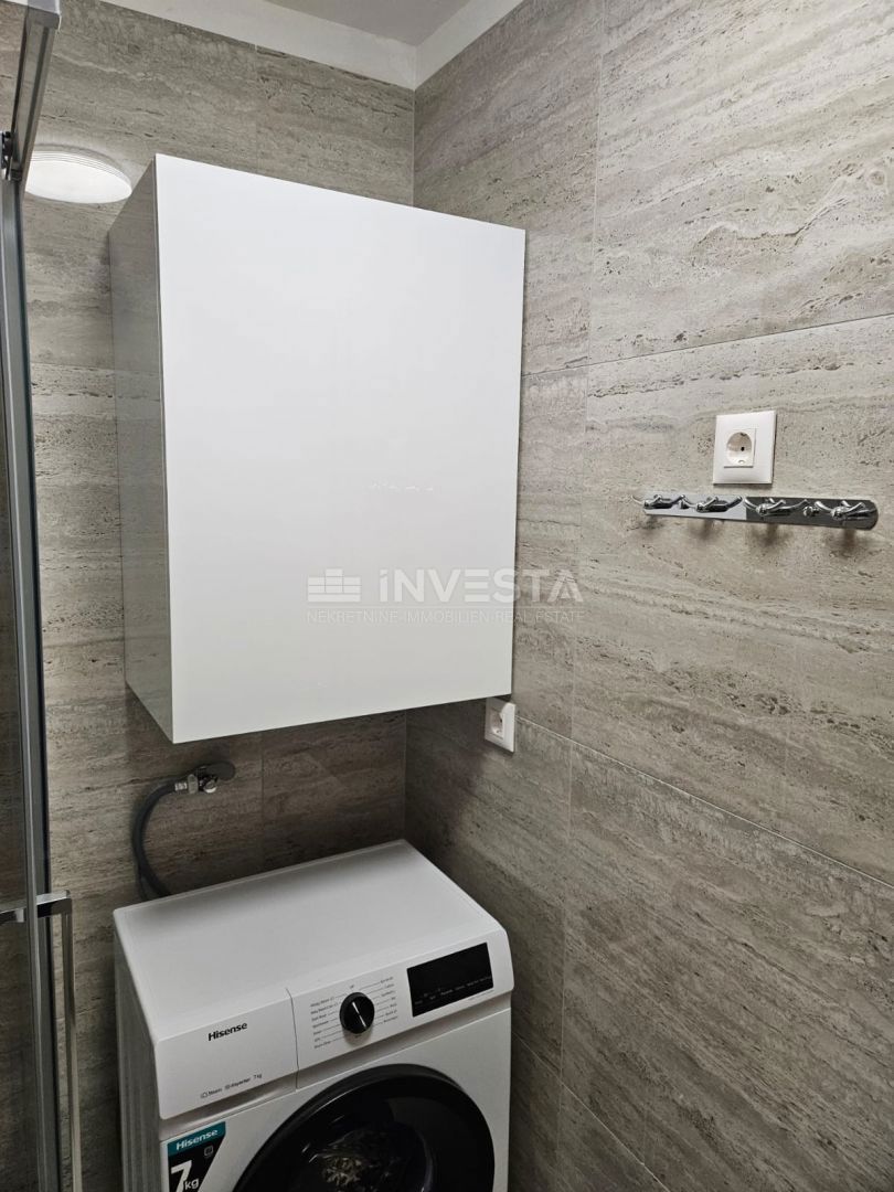 Popolnoma prenovljeno stanovanje v Červar Poratu