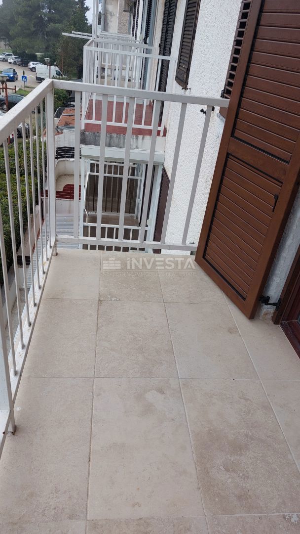 Popolnoma prenovljeno stanovanje v Červar Poratu