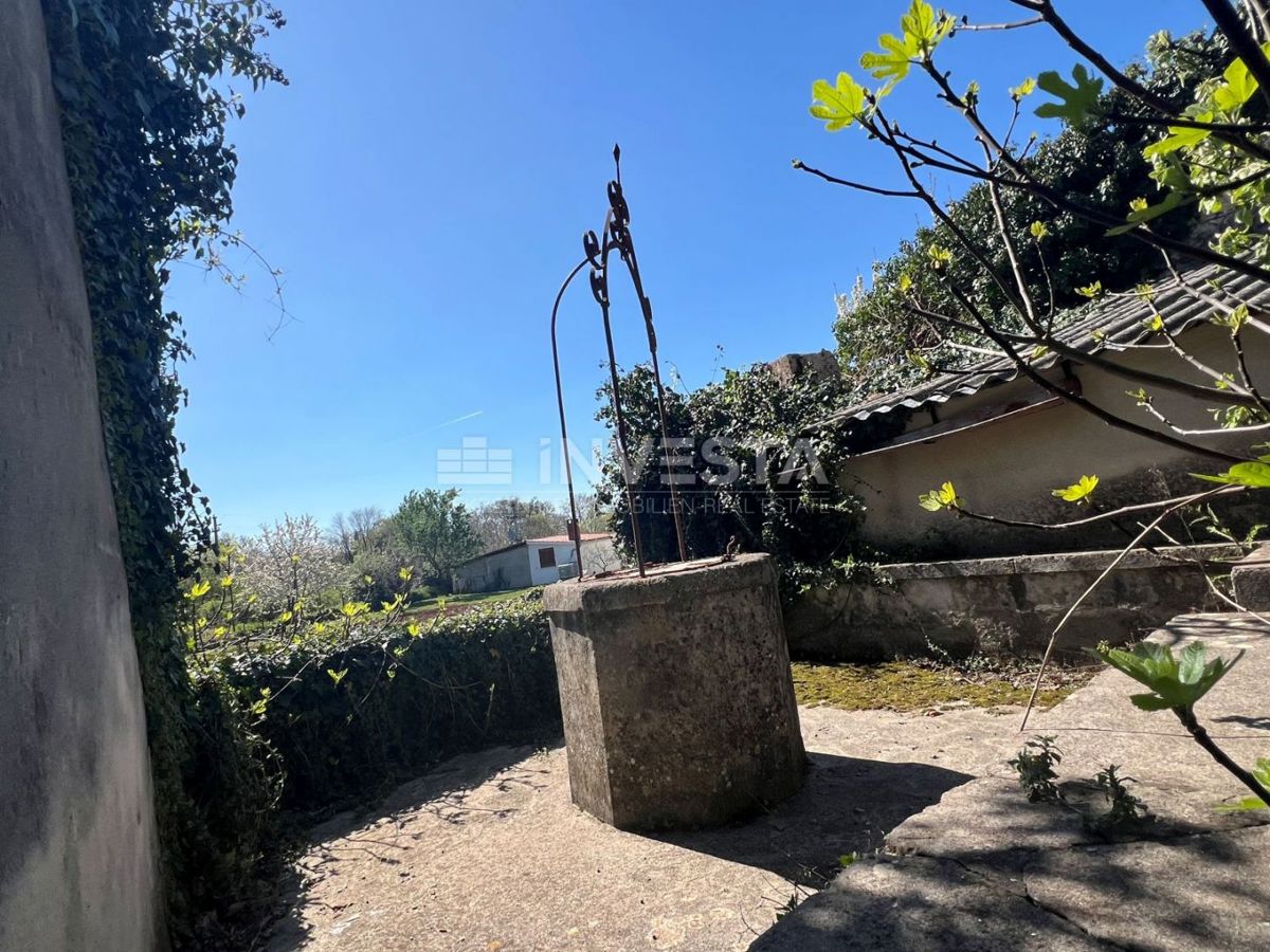 Hiša Manjadvorci, Barban, 400m2